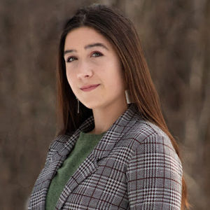 Meet your Posher, Isabella
